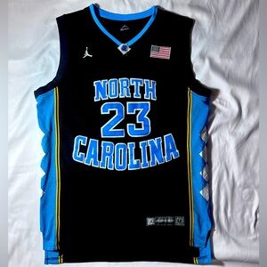 MICHAEL JORDAN UNC ALTERNATE JERSEY